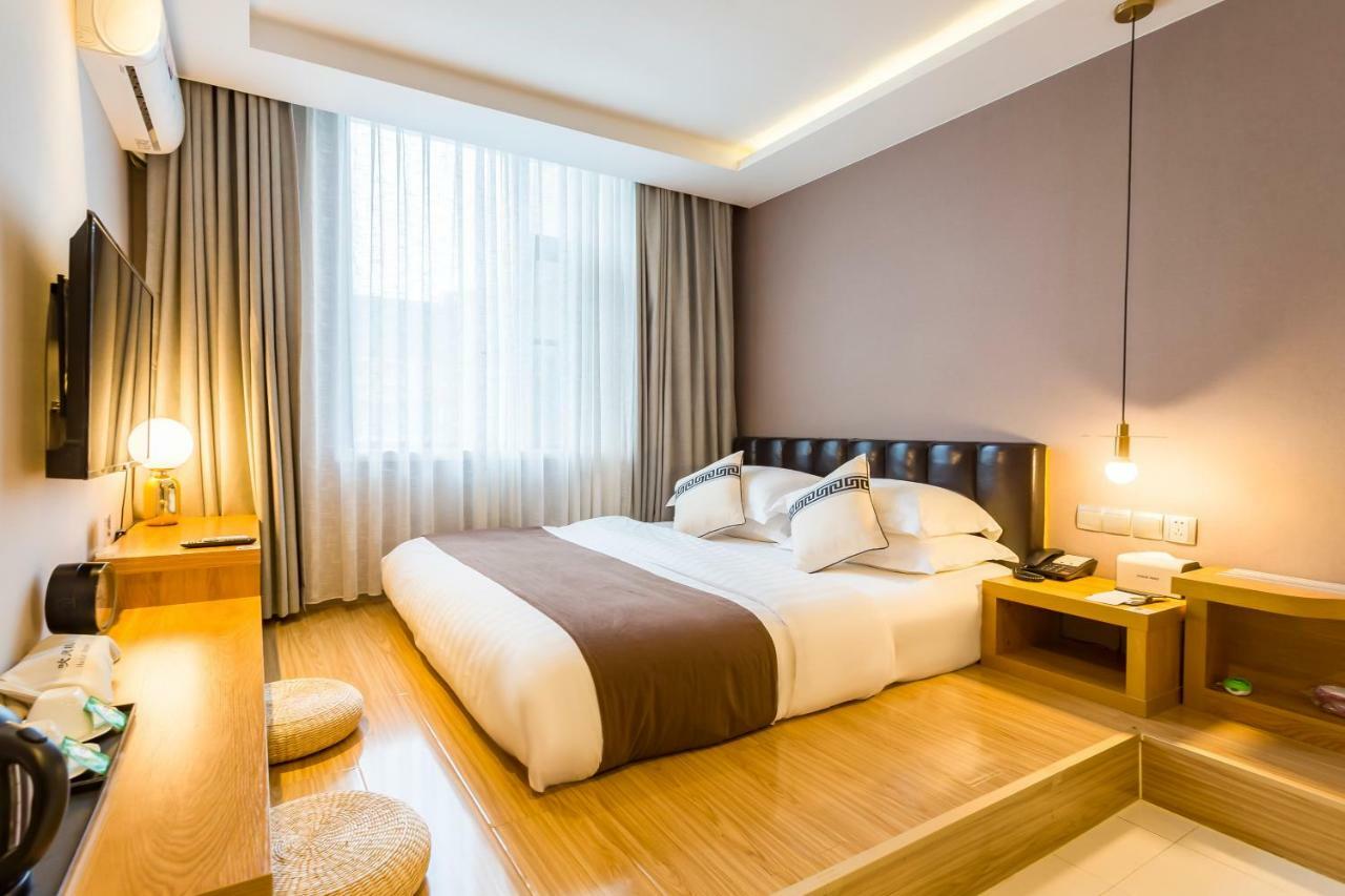 Jingli Hongyizhan Hotel Beijing Sanlitun Exterior photo